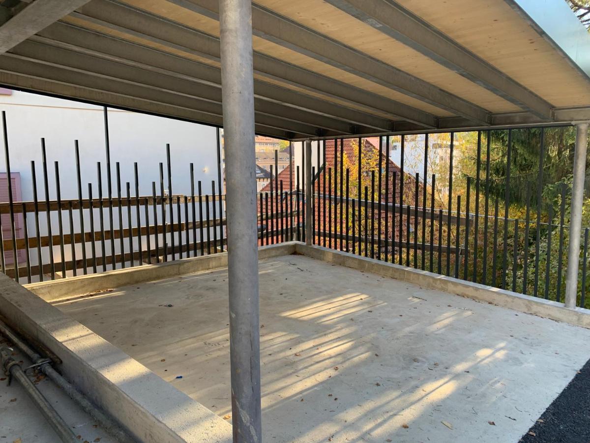 Appartement LUNA avec parking couvert privé Le Locle Exterior foto